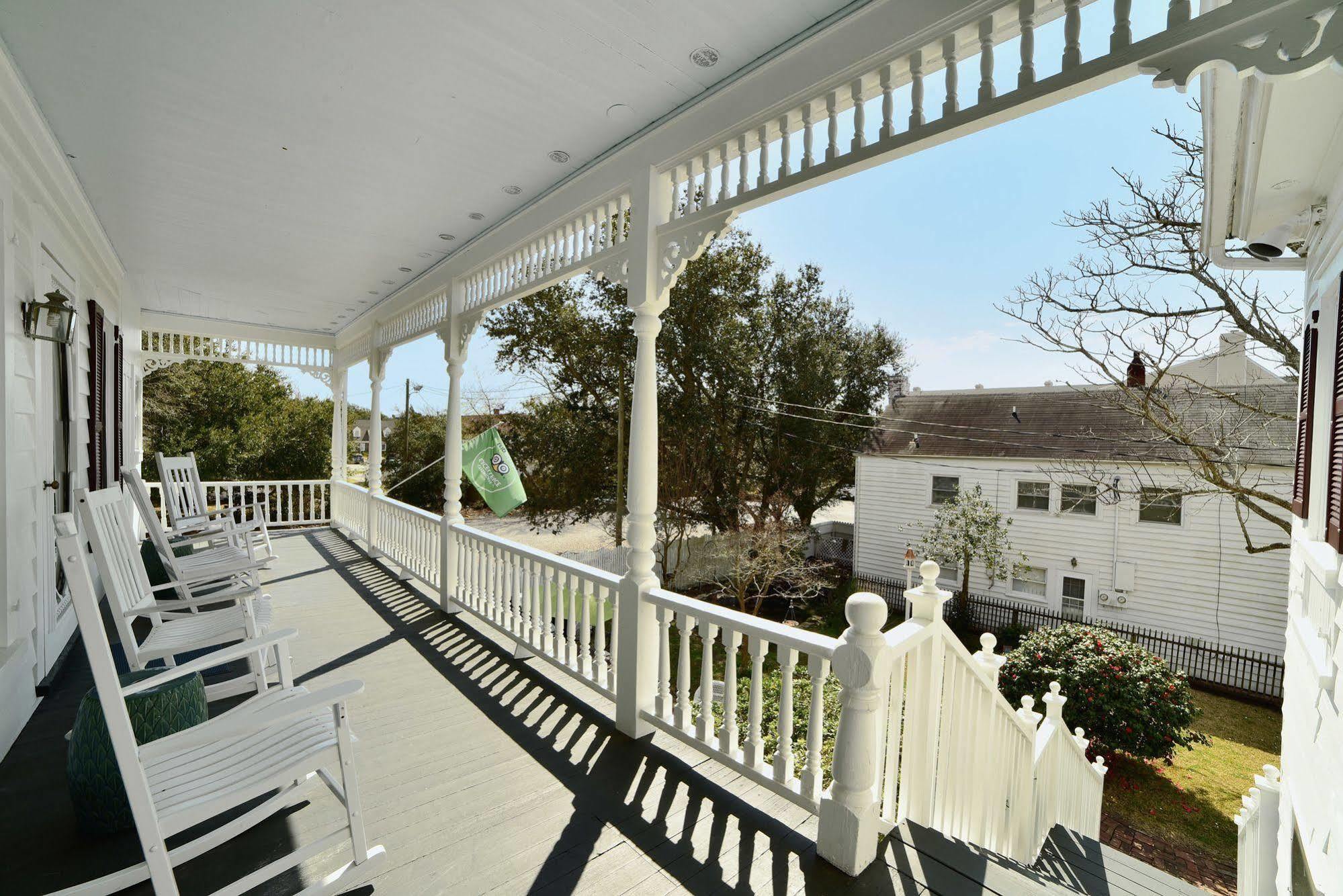 Pecan Tree Inn Beaufort Exterior photo